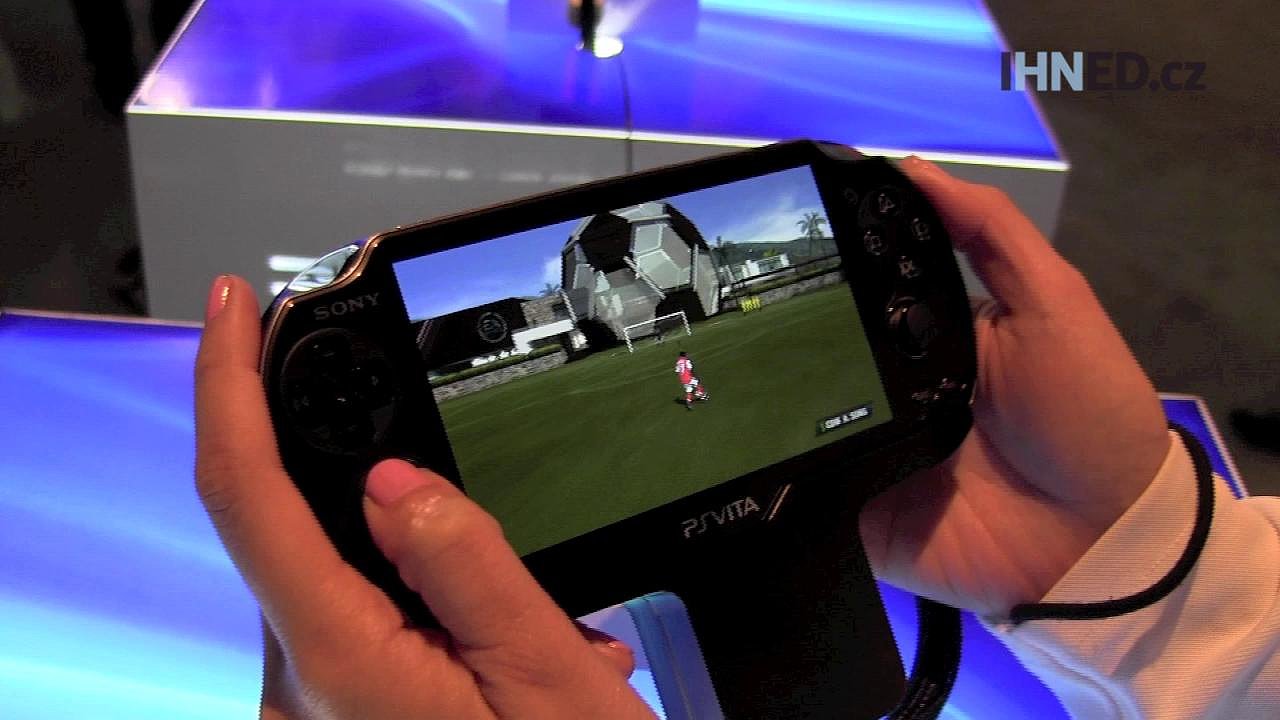 PlayStation Vita nabdne velk displej a spoustu ovldacch prvk