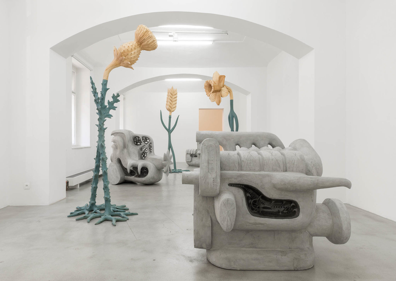 Instalace z v�stavy Jedl�, kr�sn� a�nezkrotn� z�roku 2022