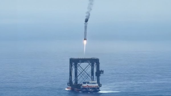 čínská raketa Dlouhý pochod 10B (Long March)