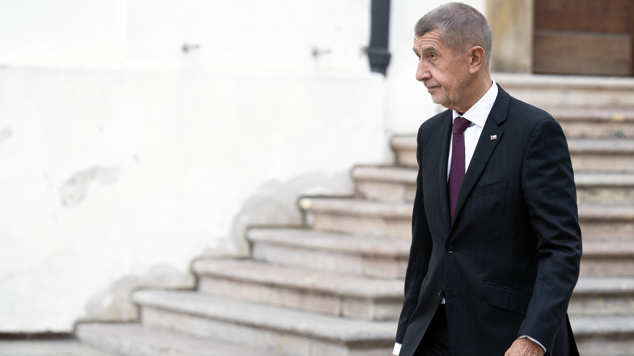 Prezident Petr Pavel p�ijal p�edsedu vl�dy Andreje Babi�e (ANO), 14. z���...