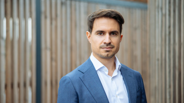 David N�m�ek , MidEurope Partners