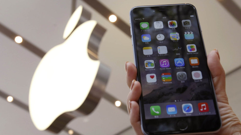 Apple chce promìnit iPhony v platební terminály