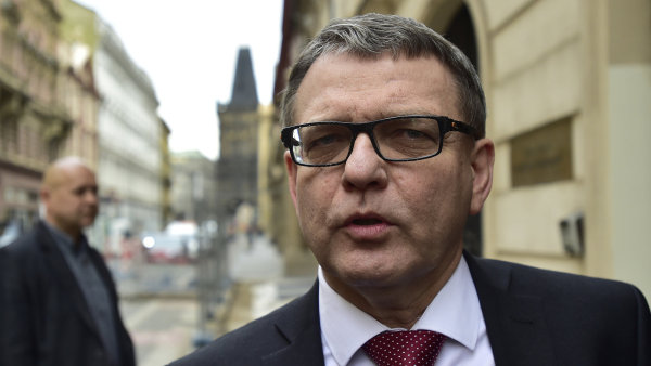 Lubomír Zaorálek před grémiem ČSSD