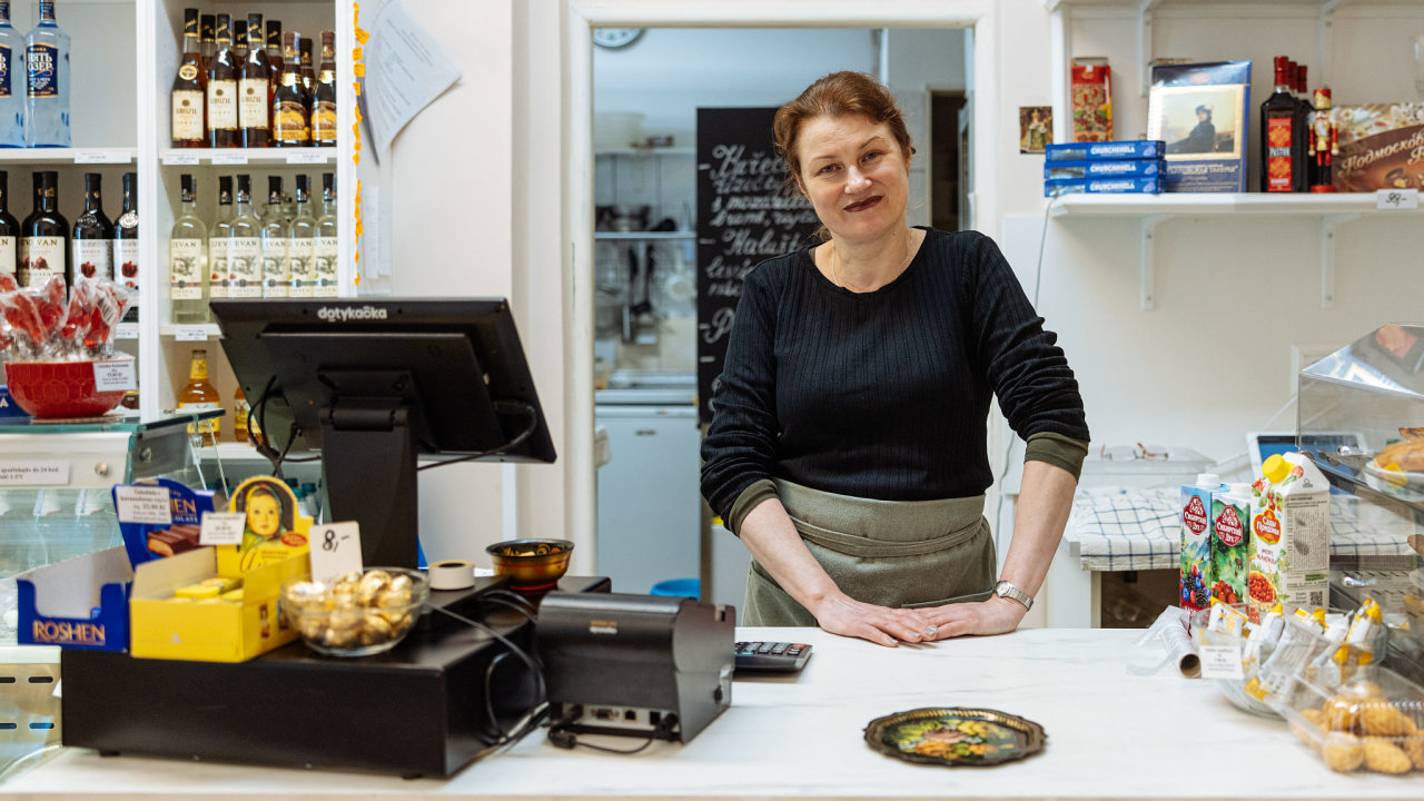 Olga Jugasovová, bistro a prodejna potravin Louskáèek