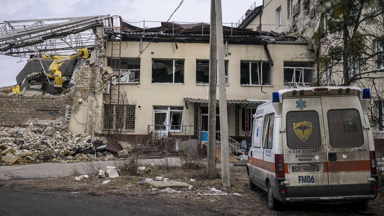 Ukrajina, válka, nemocnice, trosky
