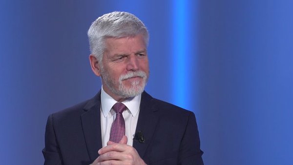 Prezident Pavel exkluzivně: Žádný voják na Ukrajině není legitimním cílem Ruska. Nenechme tlačit do kouta