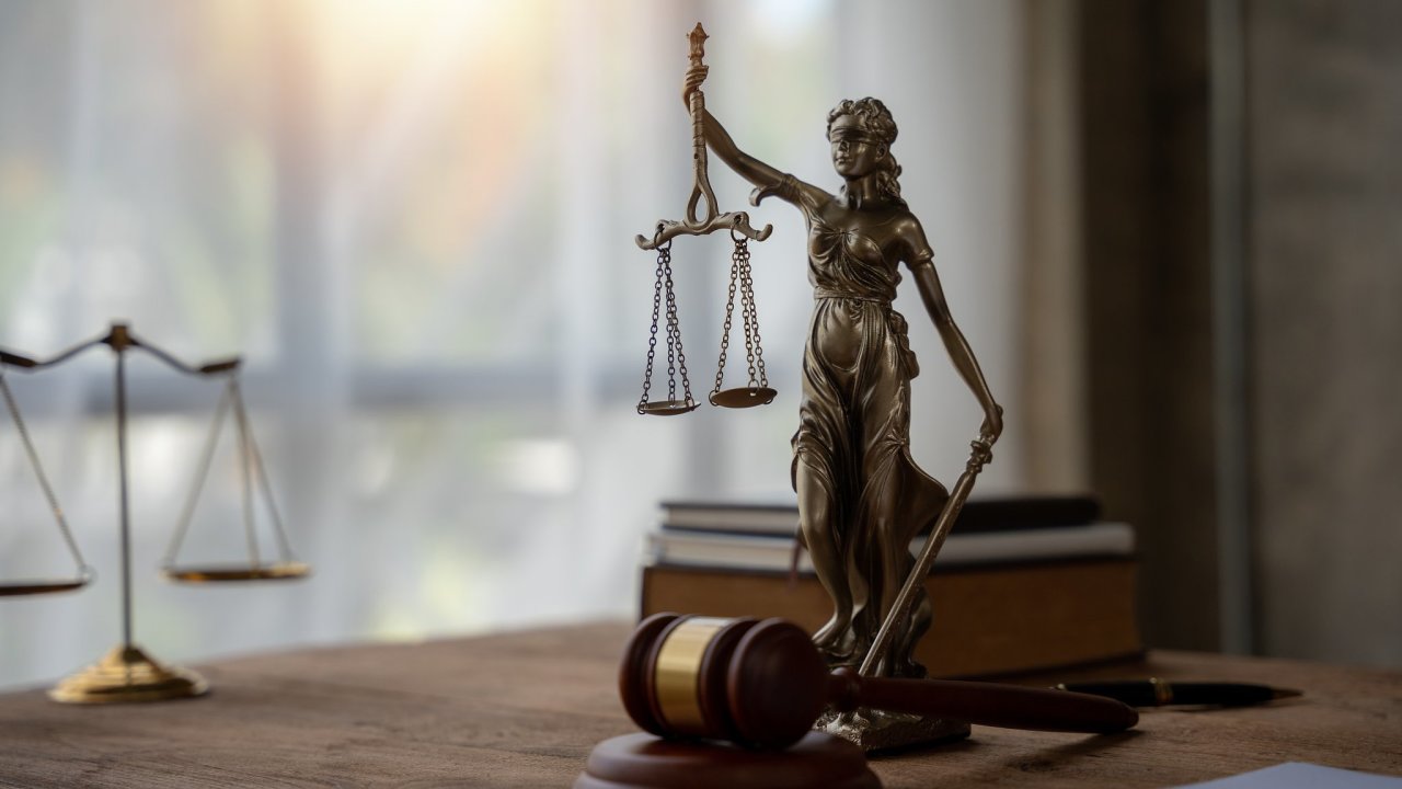 �aloba, justice, spravedlnost, soud