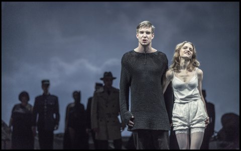 Snímek z inscenace Manon Lescaut