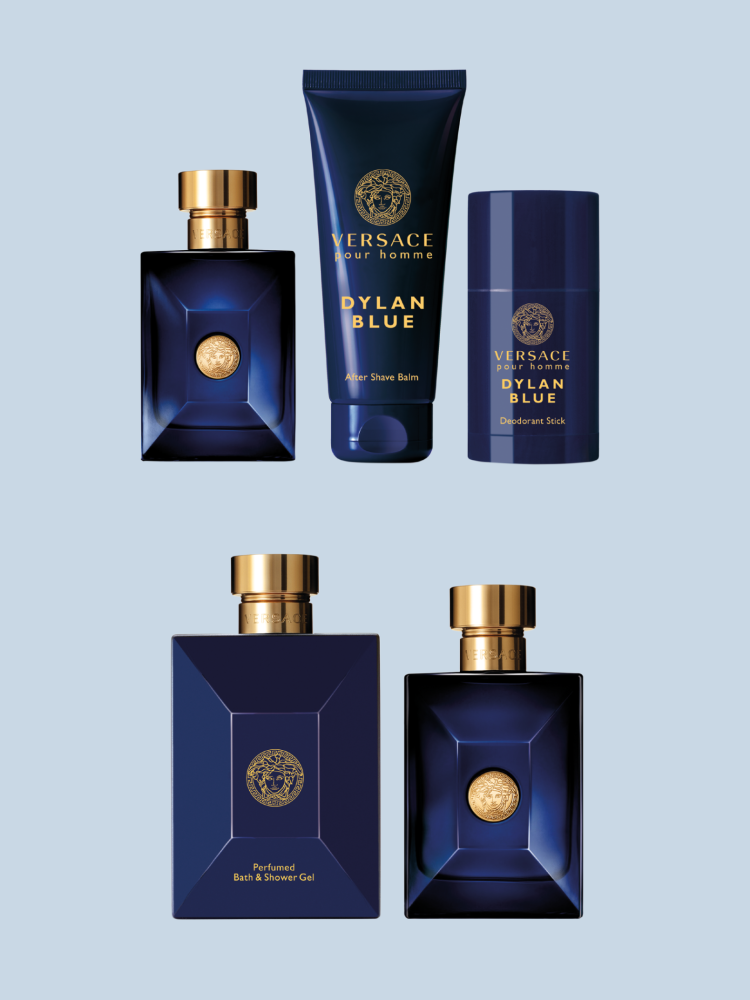 Nová kosmetická řada Dylan Blue od VERSACE. Nová kosmetická řada Dylan Blue od VERSACE je pro muže ideální volbou.
Cena After Shave Lotion 1549 Kč, After Shave Balm 1199 Kč, deodorant ve spreji 1349 Kč, deodorant stick 799 Kč a sprchový gel 1029 Kč.
