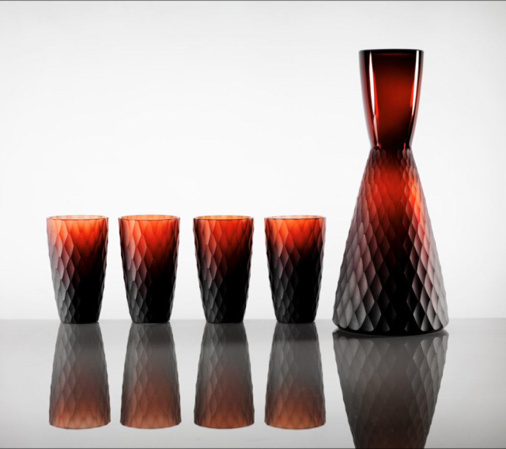 FIREFLY Sada sklenic na saké a karafy, broušené sklo, barva český zlatý rubín, 2012