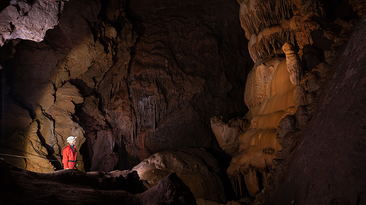 Krsnohorsk jeskyn
