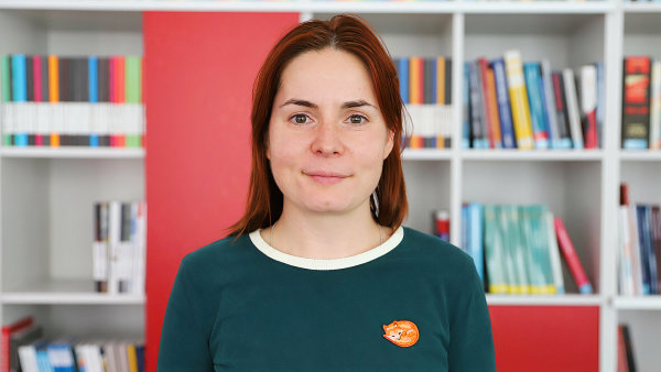Alexandra Prokopenkov�, ekonomick� analyti�ka d��ve p�sob�c� v Centr�ln�...