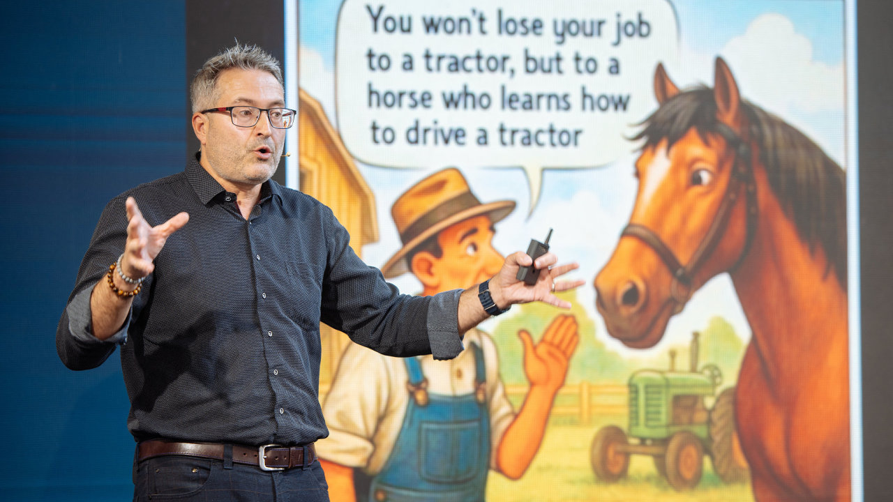 David Navr�til na konferenci HN ReVize �eska.