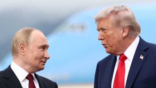 Americk� prezident Trump se setkal s rusk�m prezidentem Putinem na Alja�ce