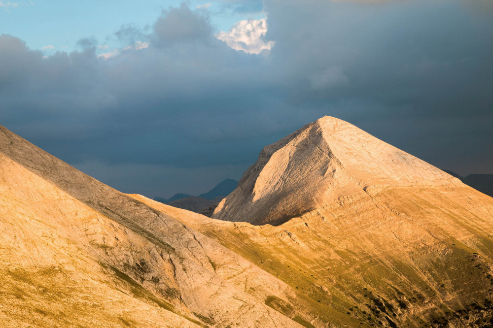 Nejvyšším vrcholem bulharského pohoří Pirin je Vichren.