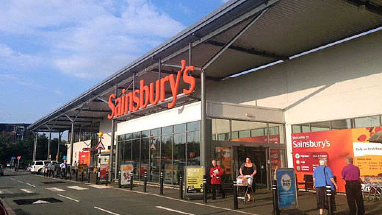 Obchod Sainsburys v Cannocku