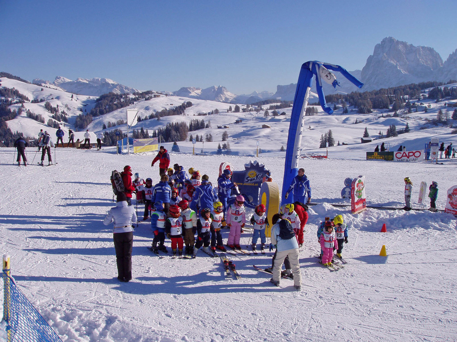 Hexenrunde je ideln arel pro zatenky amrn pokroil. Sjezdovky jsou vtinou modr apozvoln.