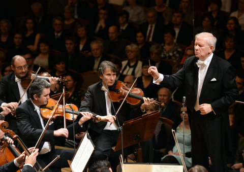 Snímek z koncertu České filharmonie ke 120. výročí.