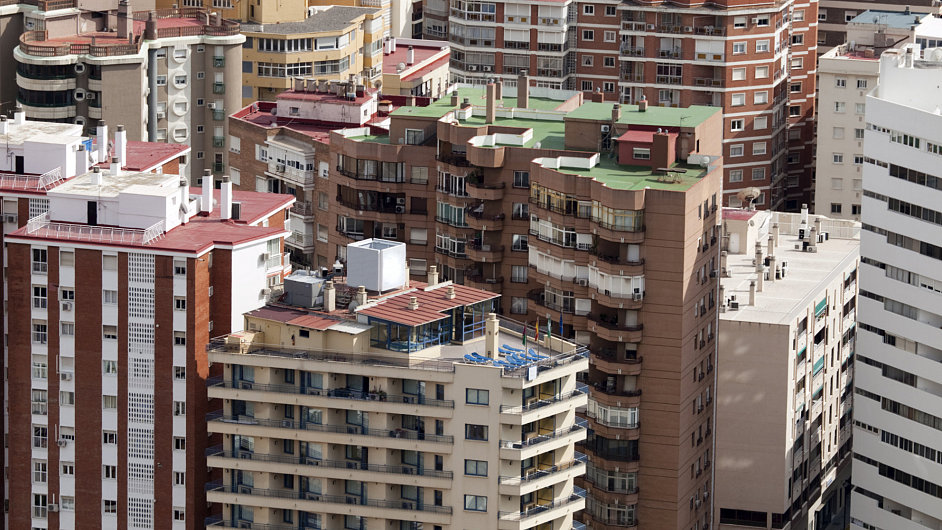 Výškové budovy ve španělském městě Malaga.