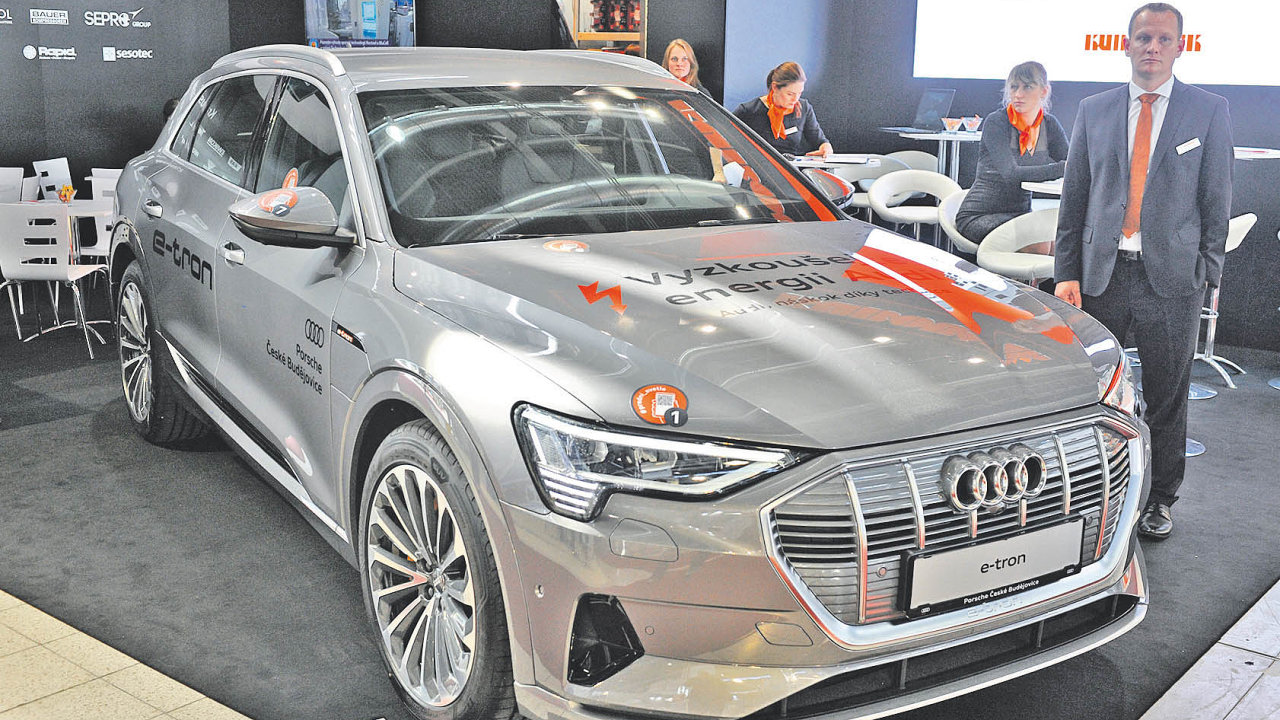Nanovm Audi e-tron demonstruje Kubouek s.r.o. nejnovj technologick monosti vroby vybranch komponent.