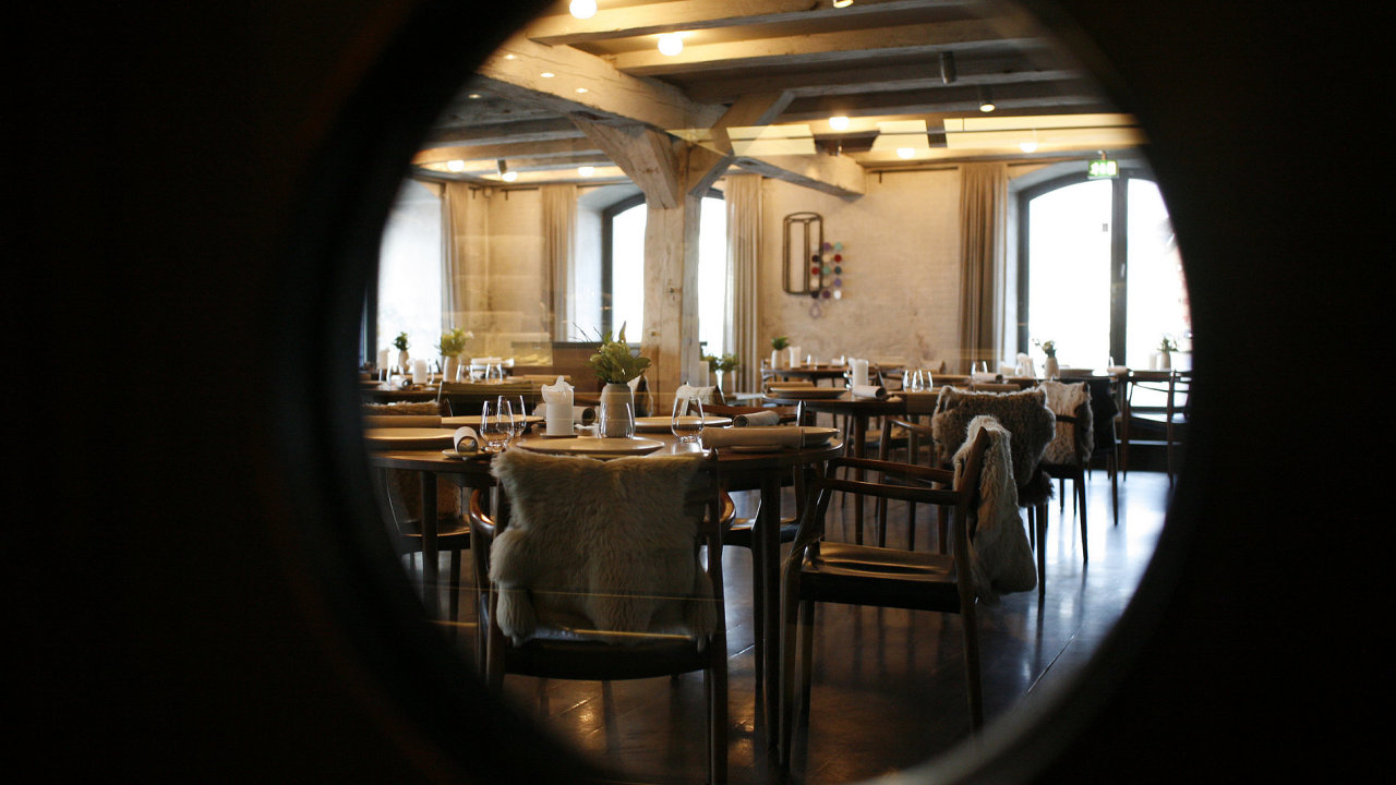 Interiér kodaòské restauraci Noma odpovídá severskému pojetí kuchynì.