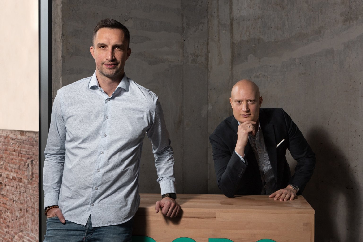 Zleva Michal Menšík CEO DoDo Group a Bahadir Birkan, CEO DoDo pro Německo (Foto: Dodo) Zleva Michal Menšík CEO DoDo Group a Bahadir Birkan, CEO DoDo pro Německo