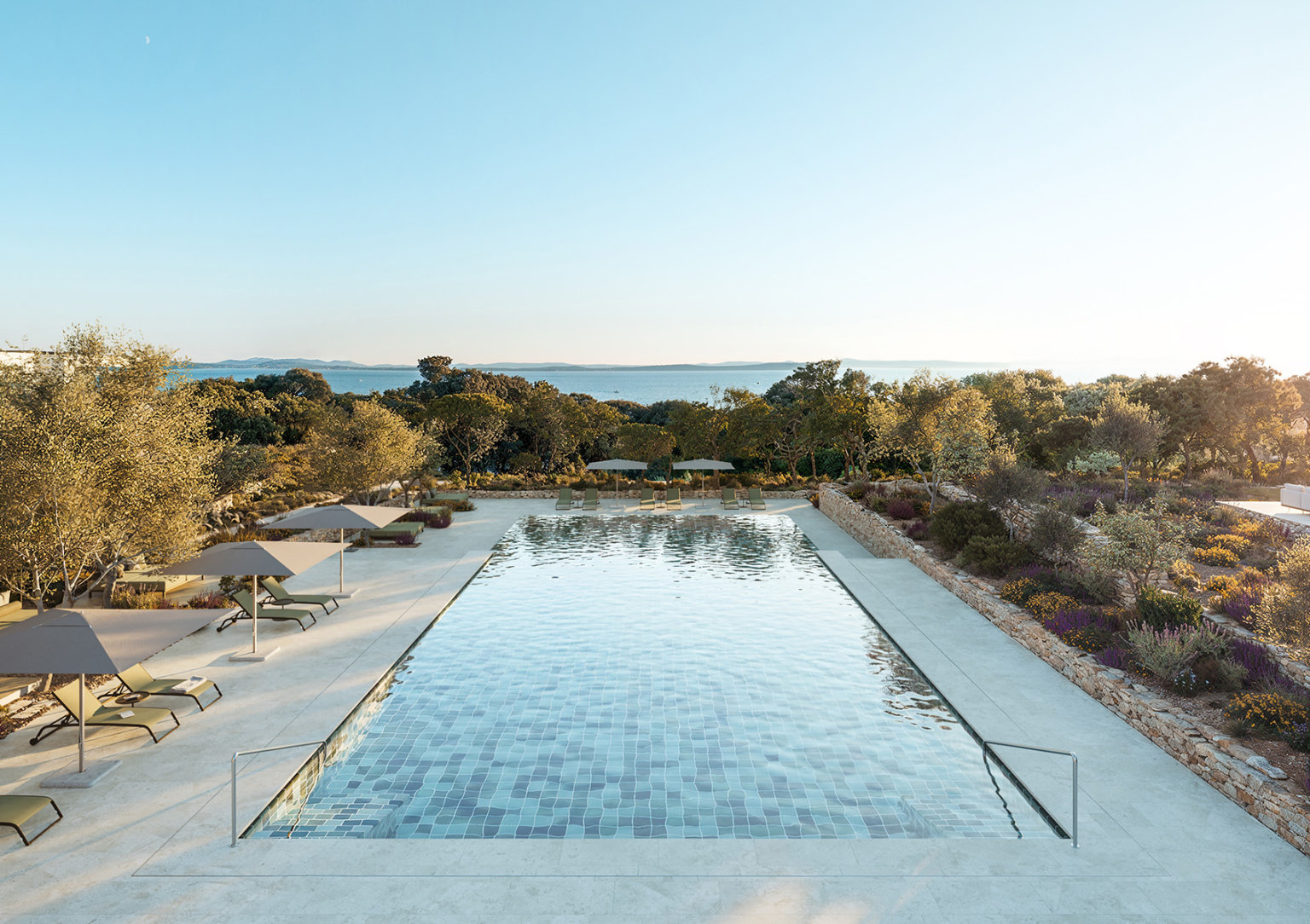 Residences Aurora Residence Pool IIv2
