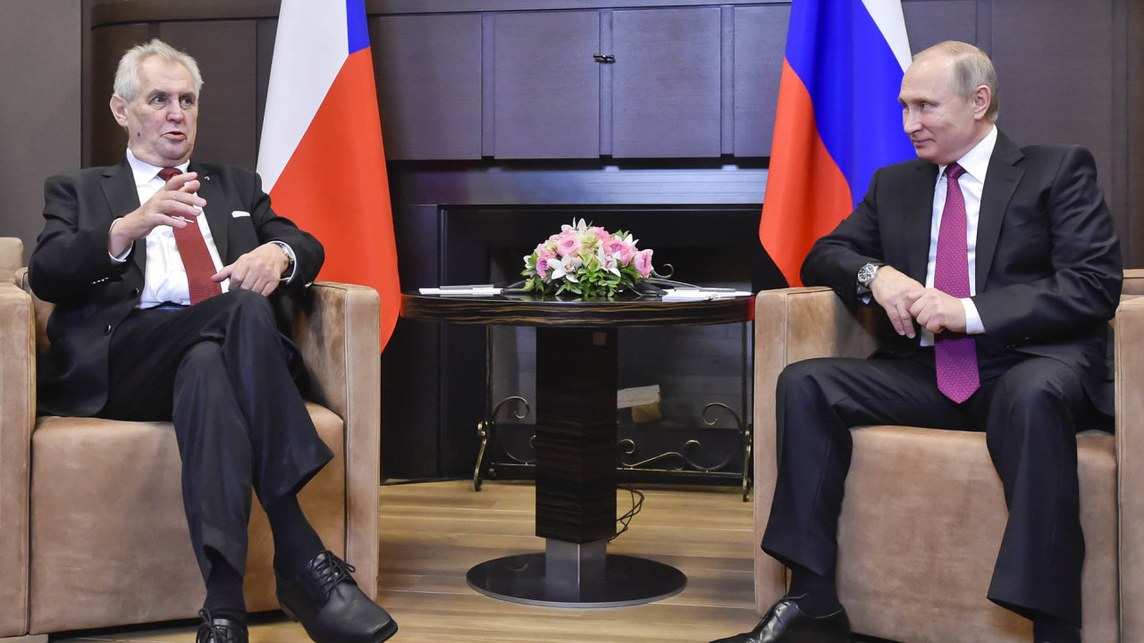 Český prezident Miloš Zeman a jeho ruský protějšek Vladimir Putin.