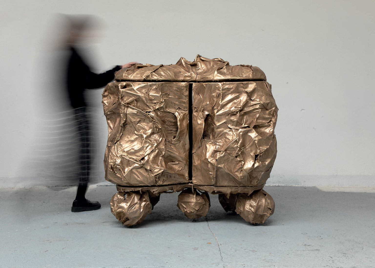 Cabinet Bronze (Marcin Rusak)