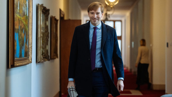 Vojtěch chystá další injekci pro zdravotnictví. Chce u Schillerové vyjednat desítky miliard navíc přes státní pojištěnce