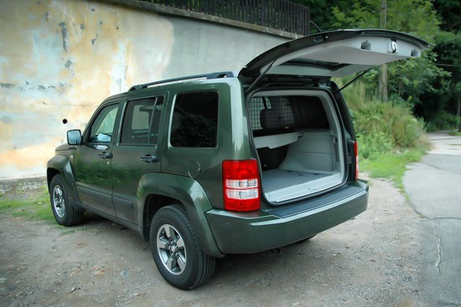 jeep_cherokee_08__550x367_.jpg