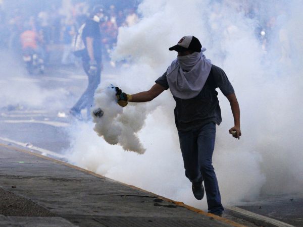 Demonstrace proti vl&aacute;dn&iacute;mu re�imu jsou ve Venezuele na denn&iacute;m po�&aacute;dku.