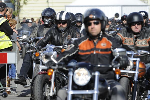 CR ZABAVA AUTOMOTO HARLEY DAVIDSON 023