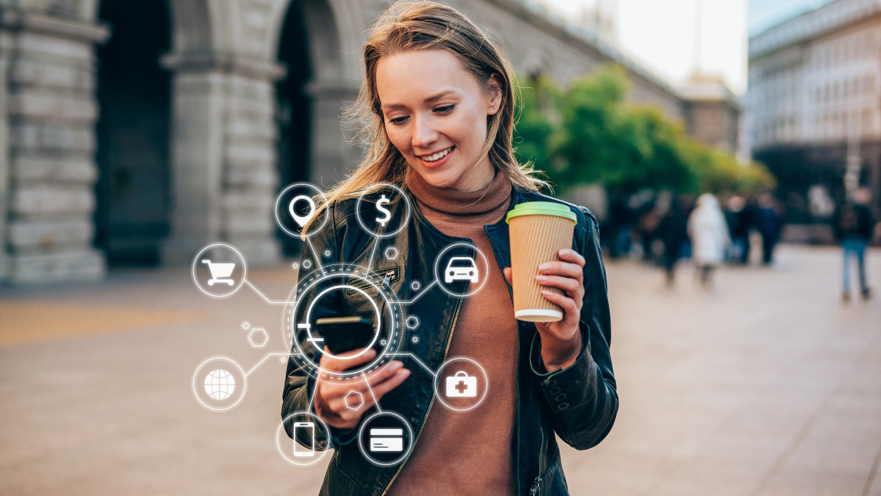 Komer�n� �l�nek