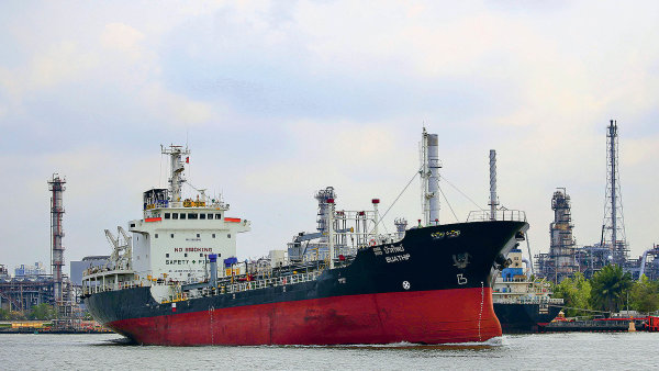 Dopady válečného konfliktu na Blízkém východě by byly pro Česko převážně nepřímé, avšak potenciálně významné