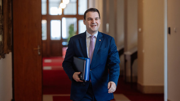 Petr Macinka, ministr zahrani�n�ch v�c�