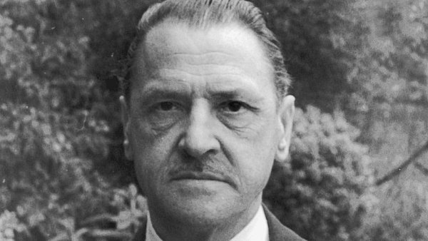 Britský spisovatel William Somerset Maugham zemřel v prosinci 1965, do češtiny bylo přeloženo 11 jeho prozaických titulů.