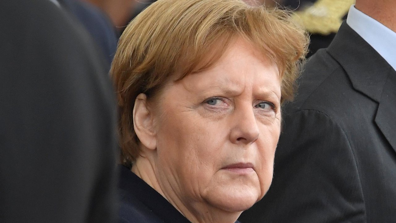 Pemluvte Angelu: esk premir Andrej Babi idal evropt politici by chtli, aby jednu zklovch funkc vEU pevzala nmeck kanclka Angela Merkelov. Ta ale tvrd, e nem zjem.