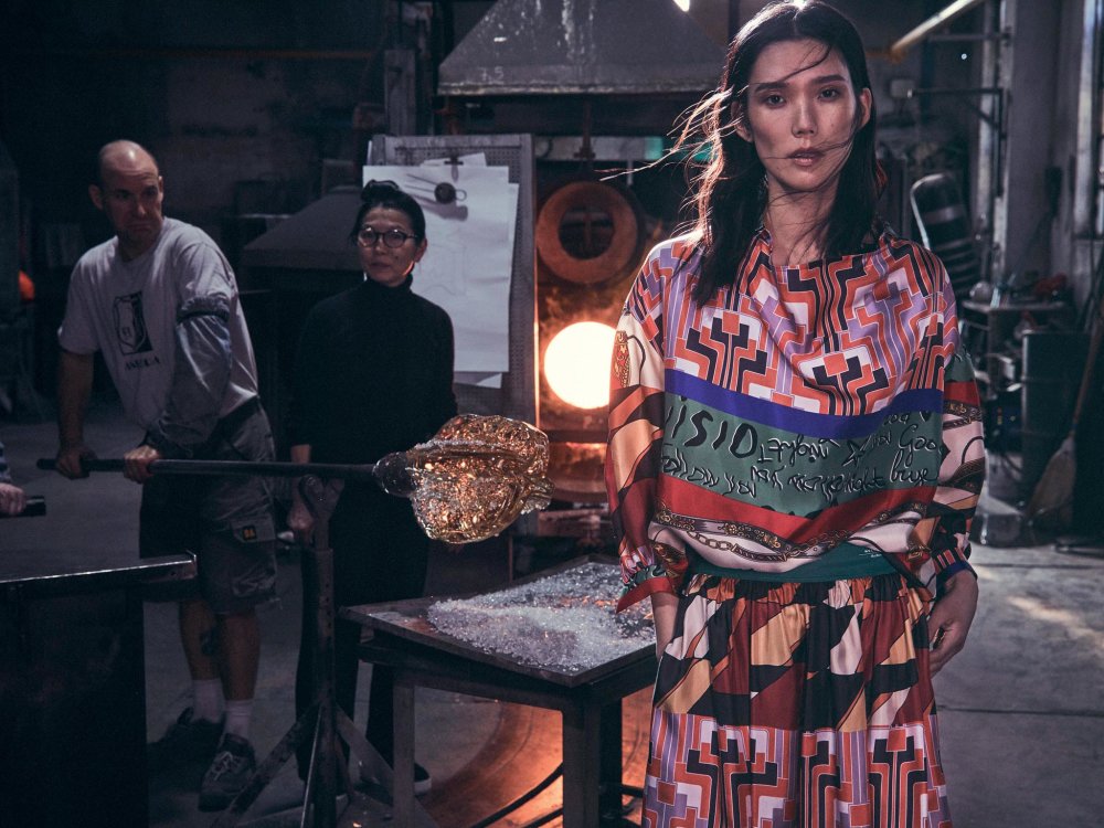 Japonsko-italská umělkyně Ritsue Mishima, která posloužila jako inspirace pro novou podzimní kolekci značky Weekend Max Mara.
