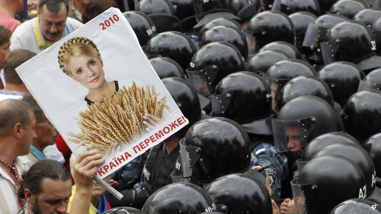 Demonstrace za proputn Julije Tymoenkov
