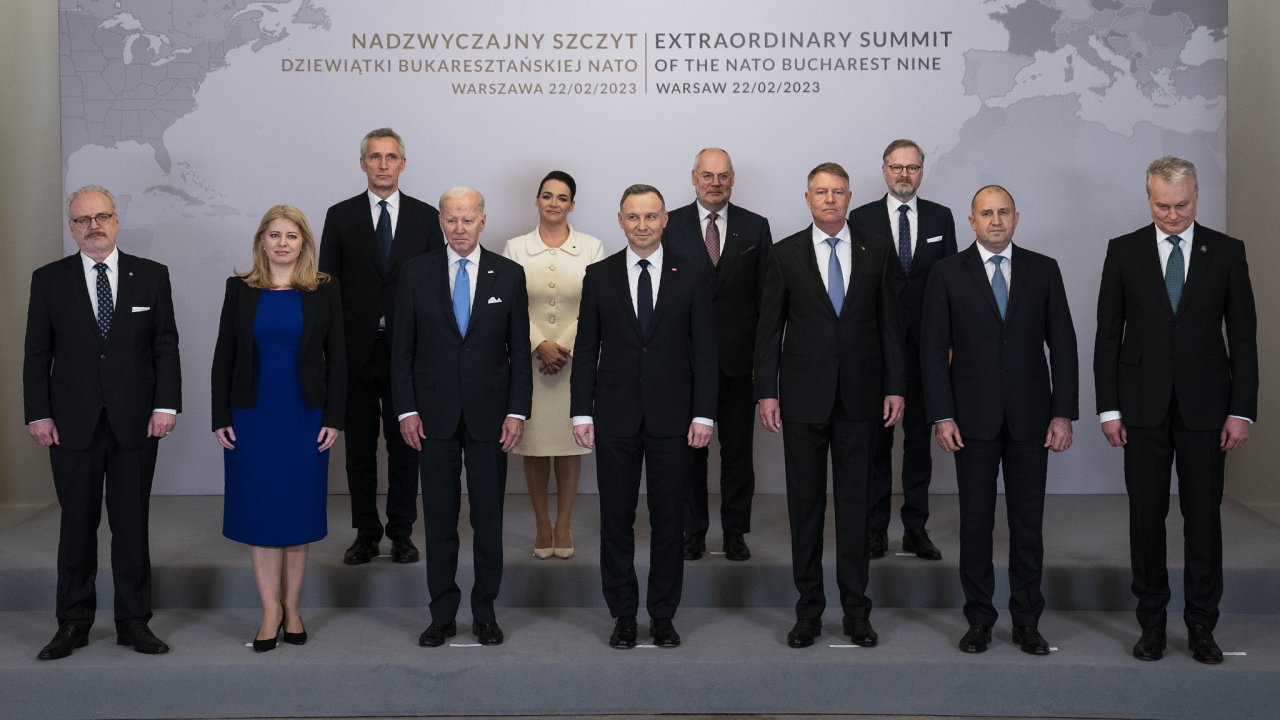 Setkání lídrù bukureš�ské devítky a amerického prezidenta Joea Bidena ve Varšavì.
