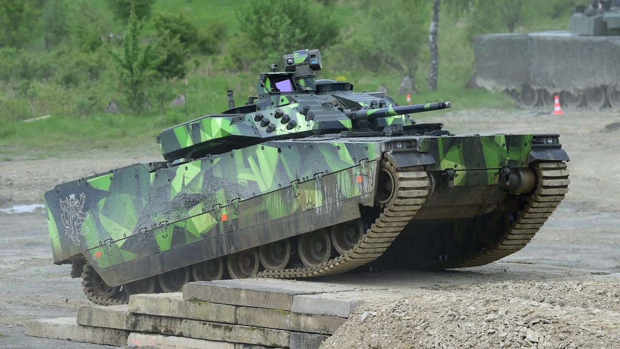 obrnn vozidlo CV90, vojensk prostor Libav, testovn bojovch vozidel pchoty