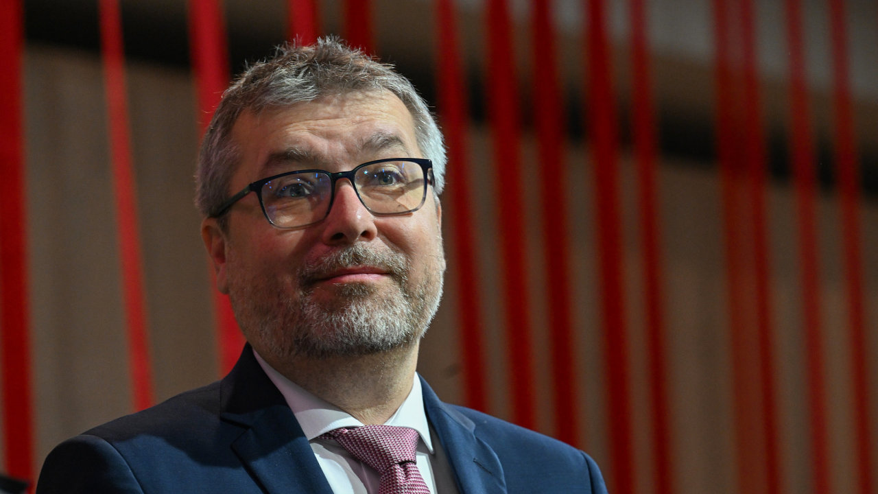 Podle ministra zem�d�lstv� Martina �ebesty�na v�t�ina evropsk�ch zem� odm�t� jednotn� strop na zem�d�lsk� dotace.