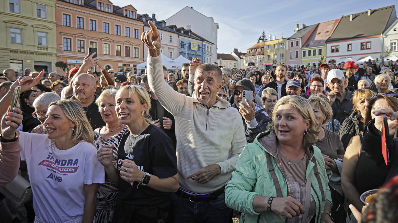 Tachov, Volebn� kampa�, Andrej Babi�, Michal David, Sandra Tsoukernik,