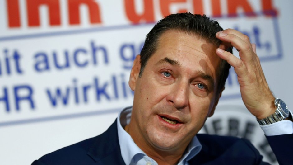 Ldr populistick pravicov strany FP Heinz-Christian Strache.