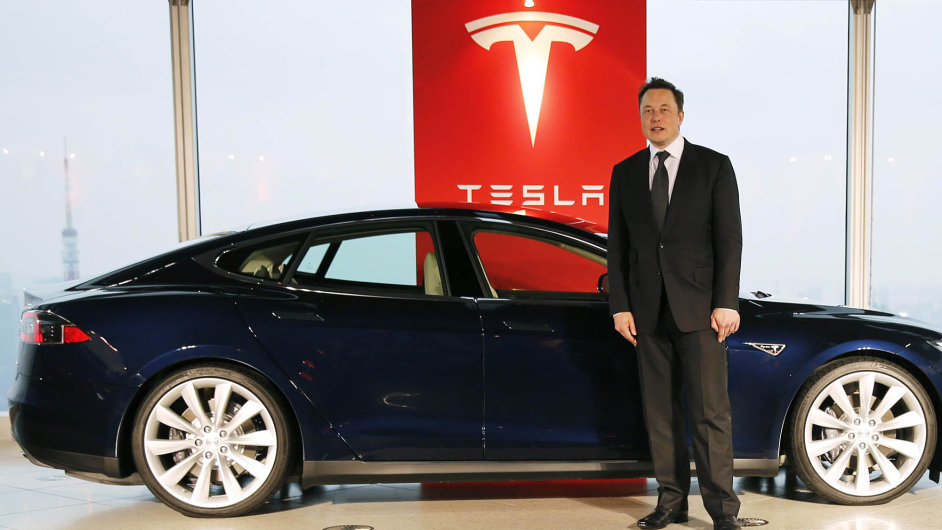 Tesla Model S a  Elon Musk