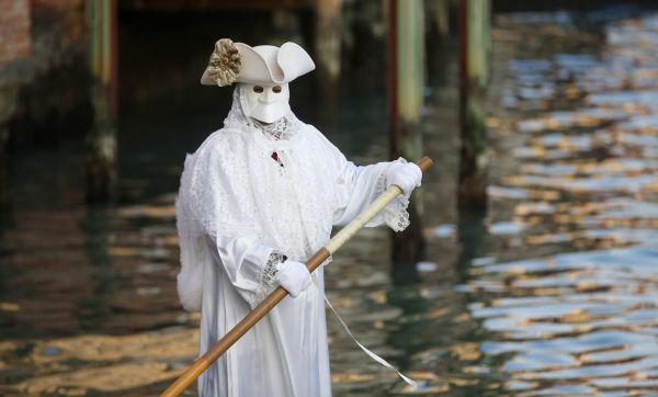 V Benátkách vypukl nejslavnější evropský karneval. Potrvá celkem 18 dní.