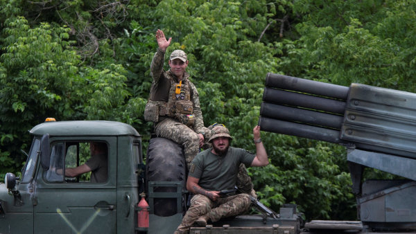Ukrajina má ještě esa v rukávu. V zimě by mohla obléhat Krym, na řadě je nyní asi Mariupol