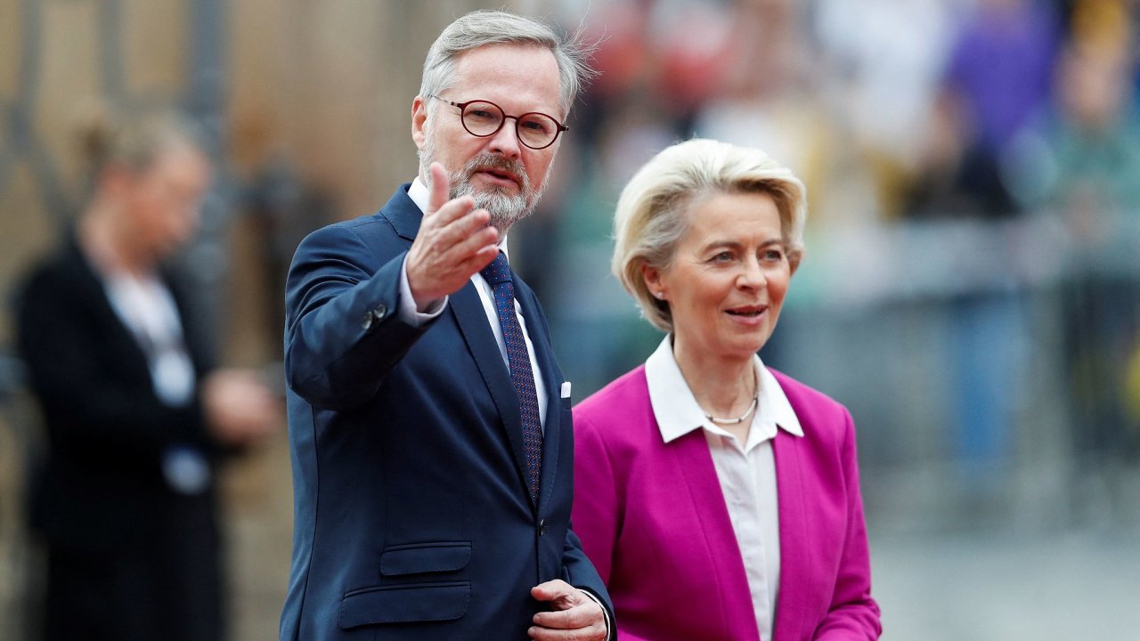 Premir Petr Fiala a fka Evropsk komise Ursula von der Leyenov.