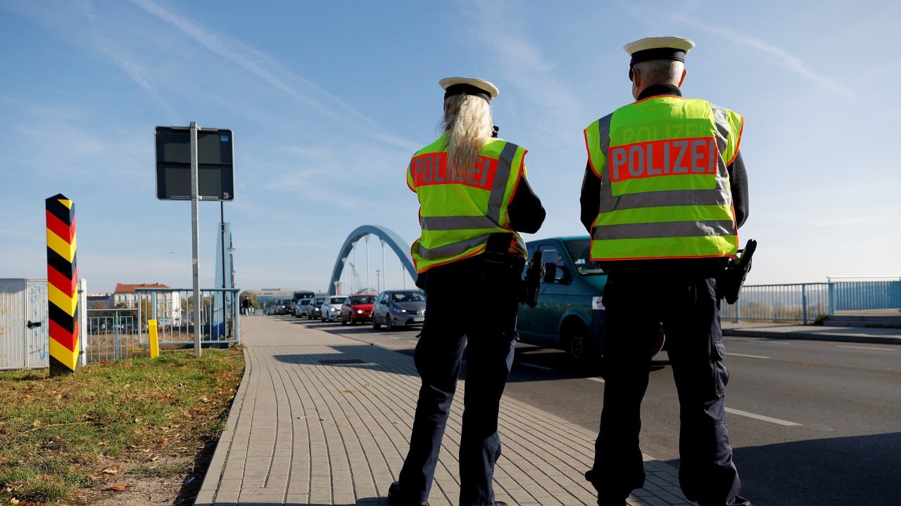 Nmecko, policie